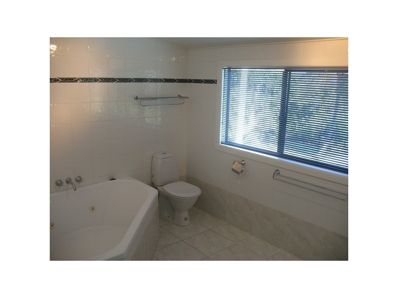 30 Sunset  Boulevard, Eimeo QLD 4740