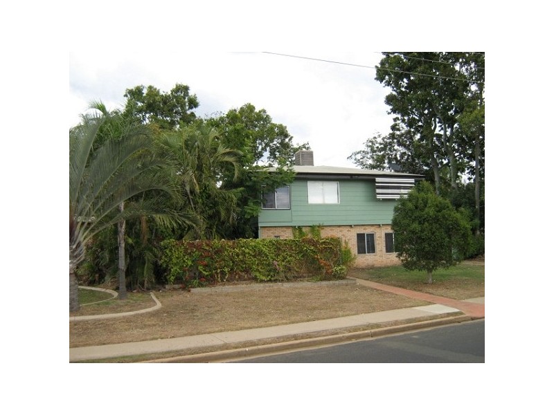 17 Clements Street, Moranbah QLD 4744