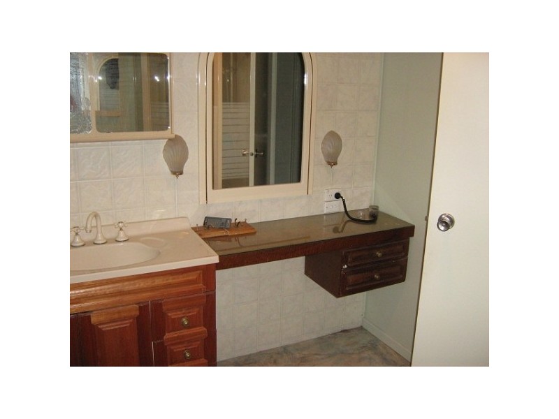 17 Clements Street, Moranbah QLD 4744