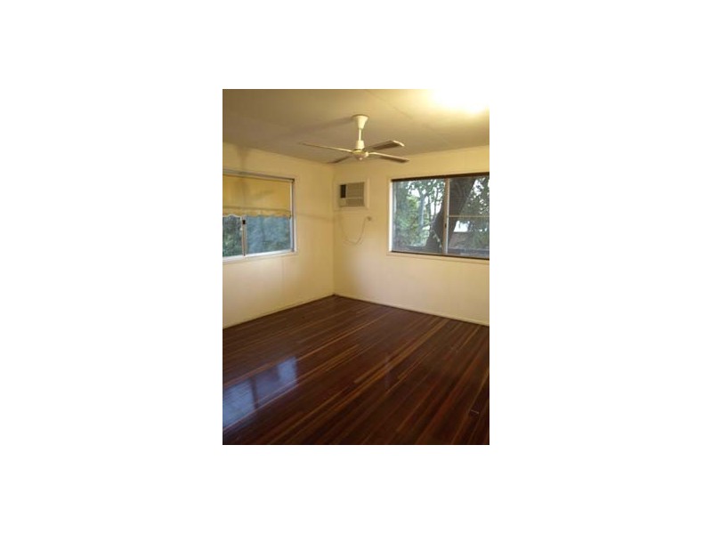 17 Clements Street, Moranbah QLD 4744