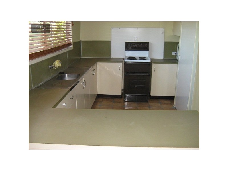 6 Flohr Drive, Moranbah QLD 4744