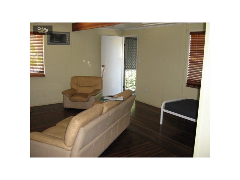 6 Flohr Drive, Moranbah QLD 4744