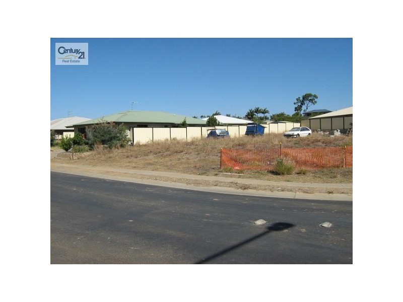 18 Schifcofske Drive, Moranbah QLD 4744
