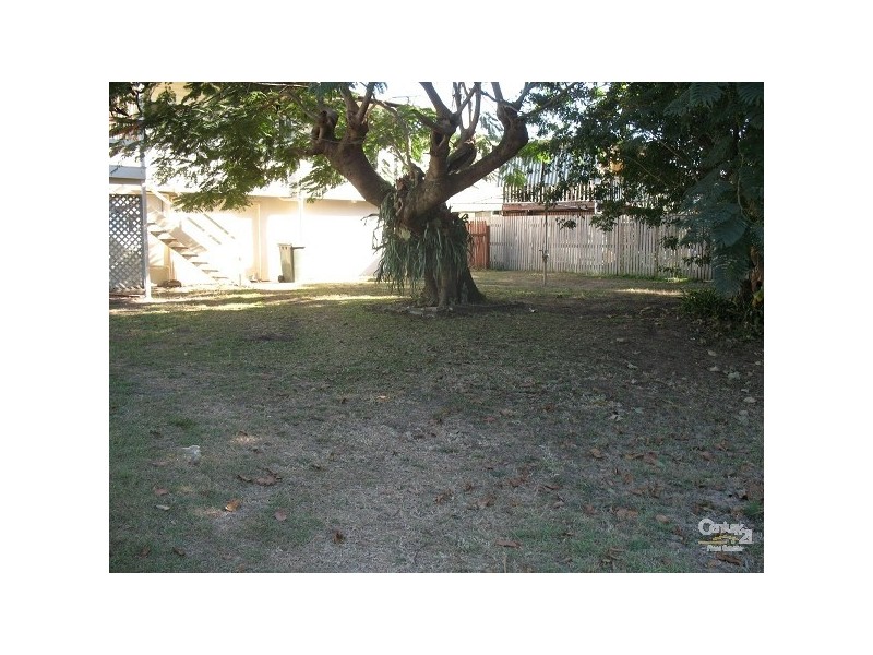 12 Rosella Street, Slade Point QLD 4740