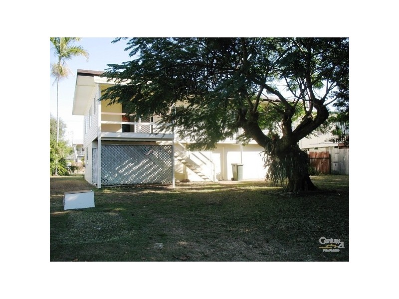 12 Rosella Street, Slade Point QLD 4740