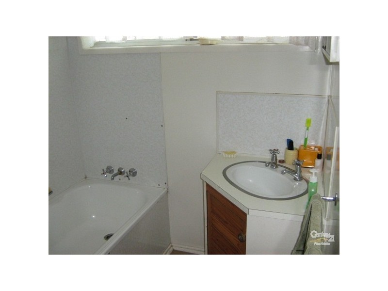 15 Sedgman, Moranbah QLD 4744