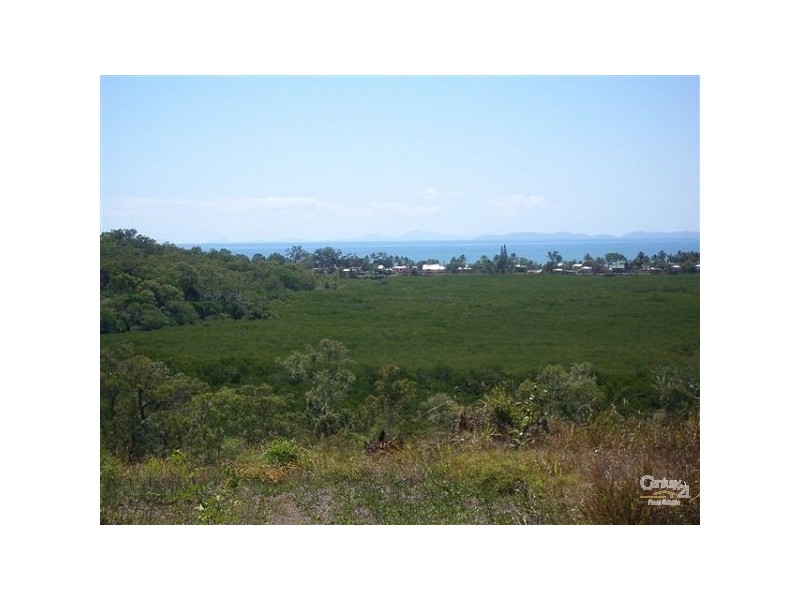 19 View Court, Seaforth QLD 4741