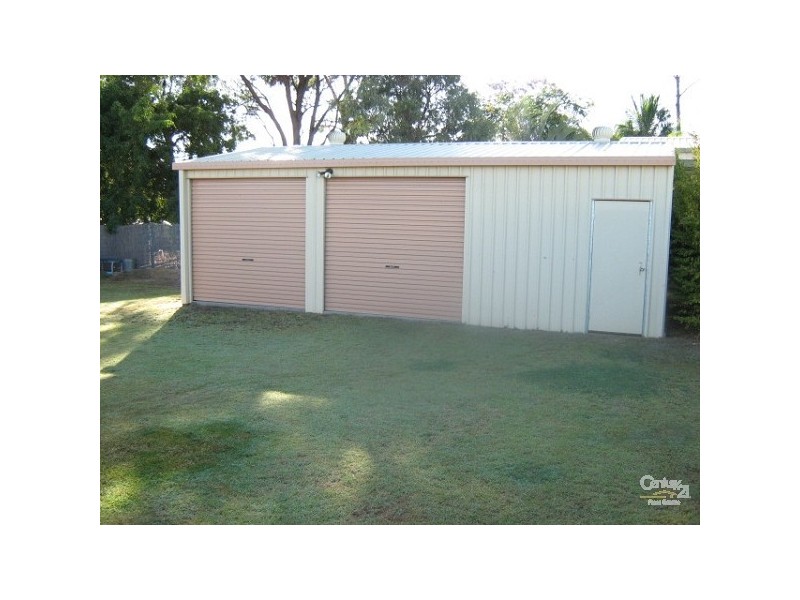 9 Rose Street, Moranbah QLD 4744