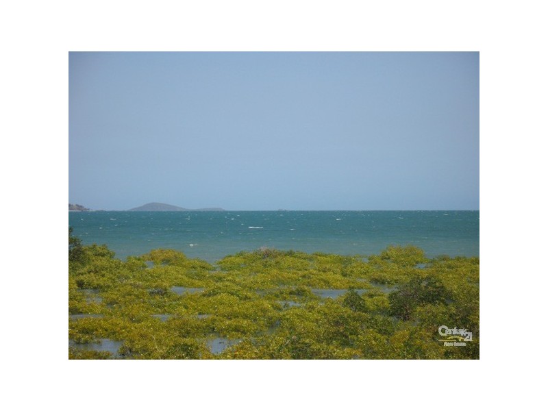 29 Slade Esplanade, Slade Point QLD 4740