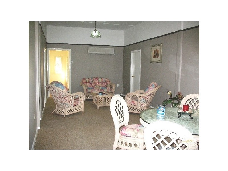1 McHugh Street, Rural View QLD 4740