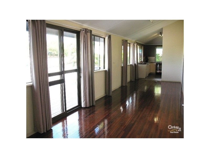 1 McHugh Street, Rural View QLD 4740