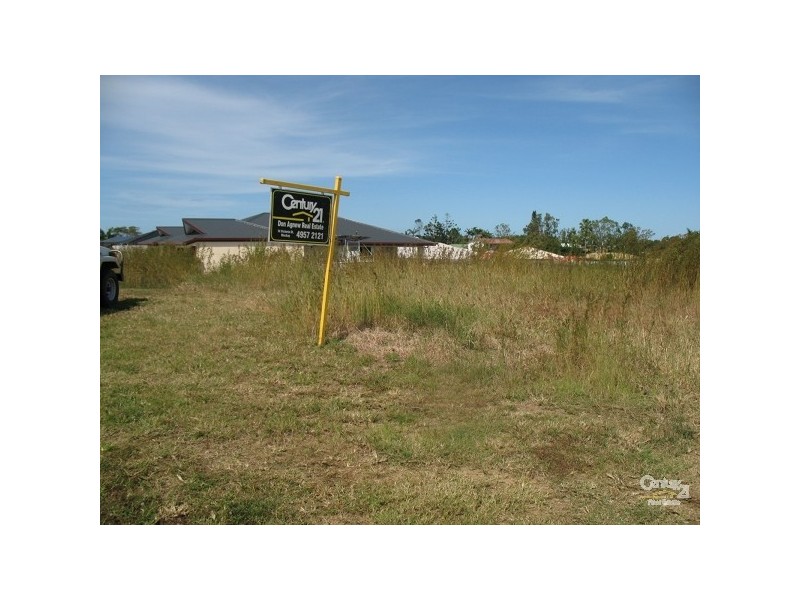 32 Hangan Street, Bucasia QLD 4750