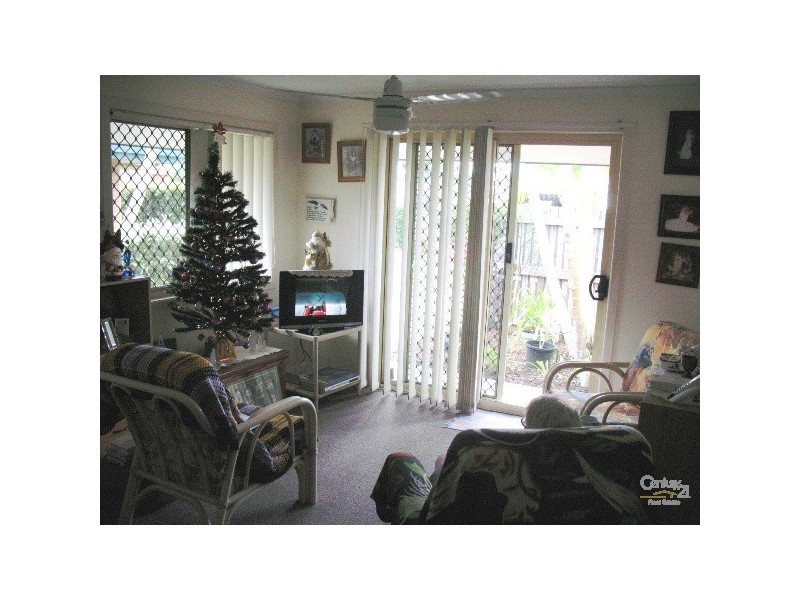 8/4 Don Wright Court, Andergrove QLD 4740