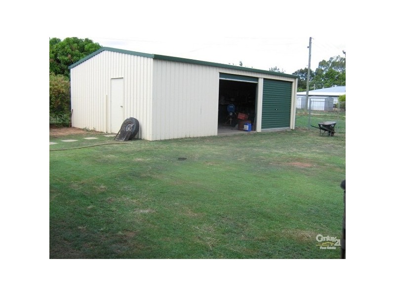 4 Reef  Drive, Moranbah QLD 4744