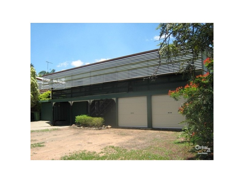 15 Bradman Street, Moranbah QLD 4744
