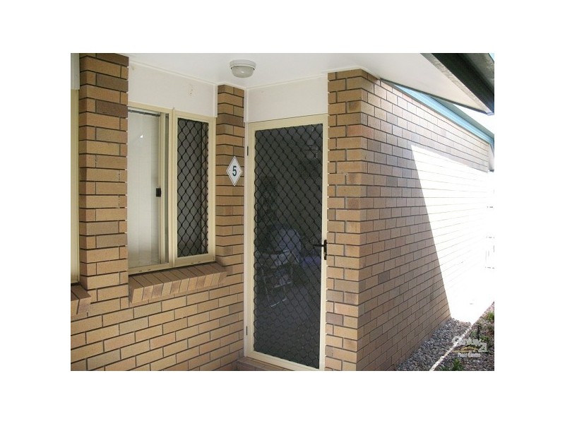 21/4 Don Wright Court, Andergrove QLD 4740