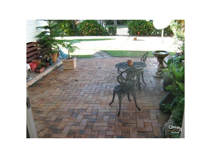 18 Archer Drive, Moranbah QLD 4744