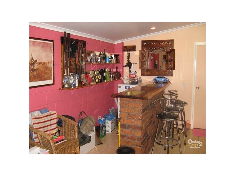 18 Archer Drive, Moranbah QLD 4744