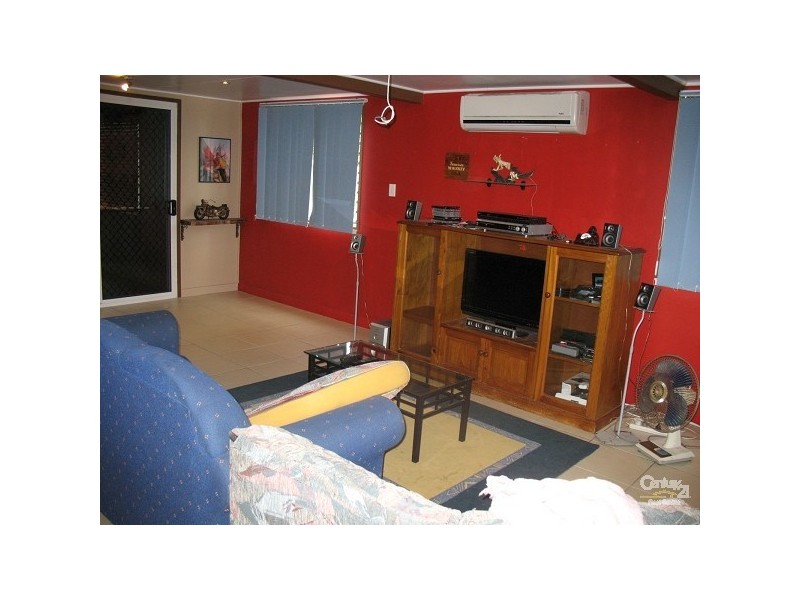 3 CURRAWONG ST, Slade Point QLD 4740