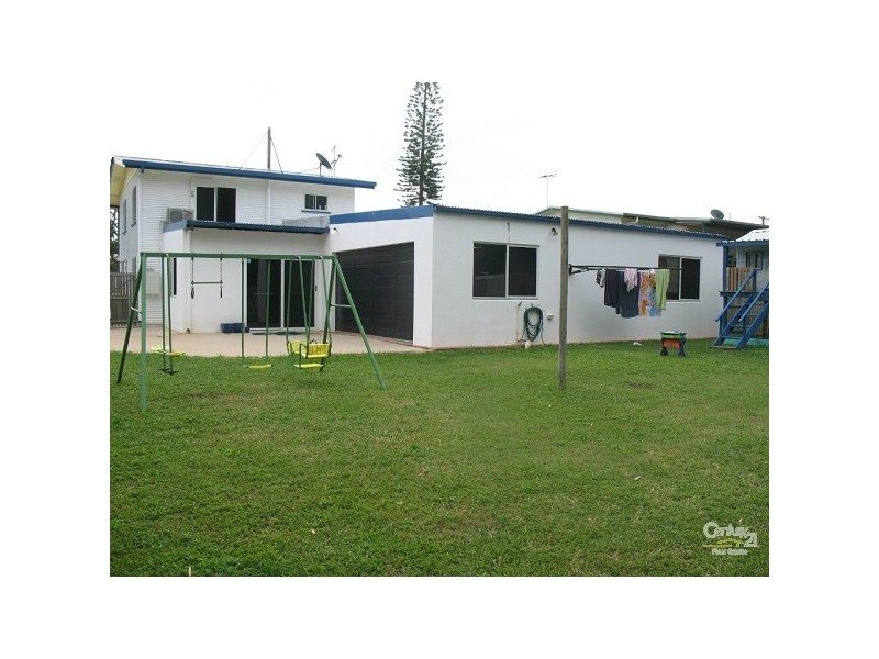 3 CURRAWONG ST, Slade Point QLD 4740