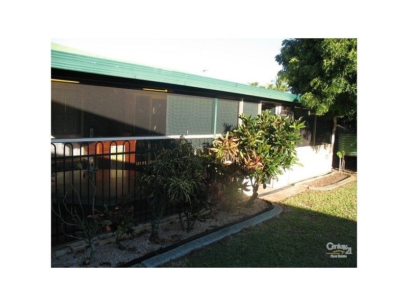 7 Edinburgh Place, Beaconsfield QLD 4740