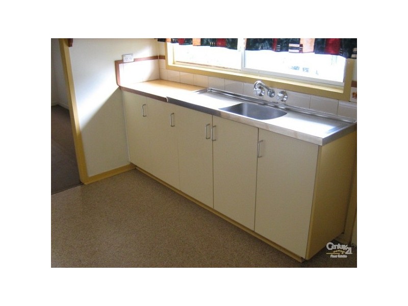 4 LEICHHARDT DRIVE, Moranbah QLD 4744