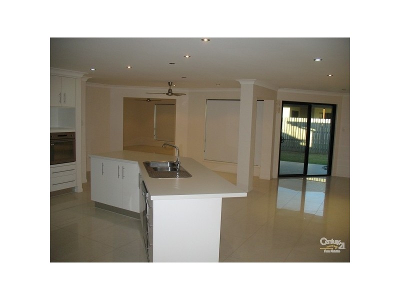 9 FRIARBIRD AVENUE, Blacks Beach QLD 4740