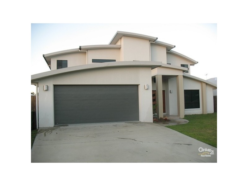 9 FRIARBIRD AVENUE, Blacks Beach QLD 4740