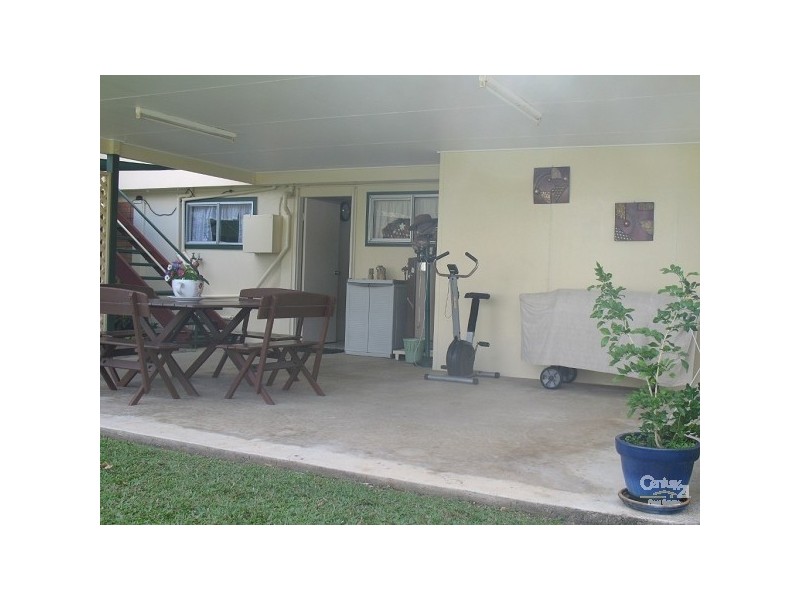 11 DENTON ST, South Mackay QLD 4740