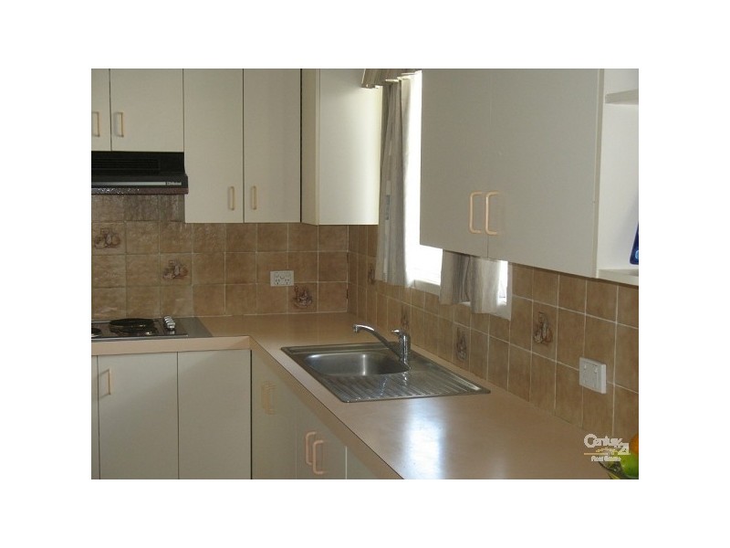 11 DENTON ST, South Mackay QLD 4740