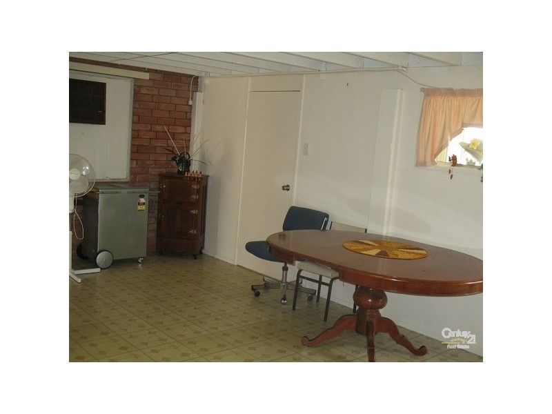 11 DENTON ST, South Mackay QLD 4740