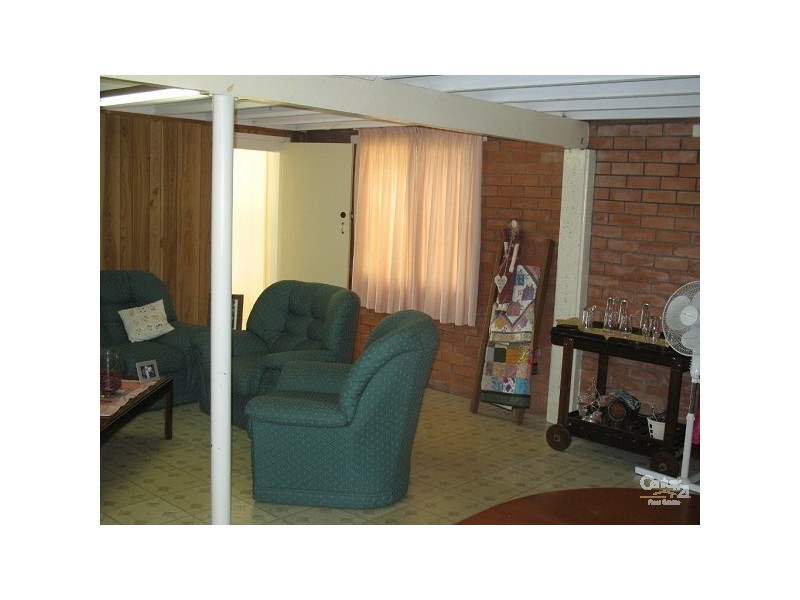 11 DENTON ST, South Mackay QLD 4740