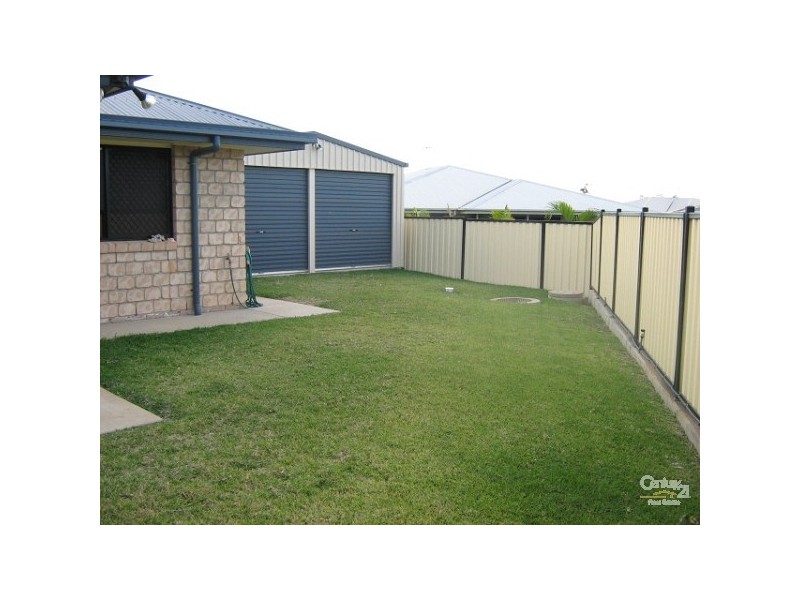 6 LONGMAN DRIVE, Moranbah QLD 4744