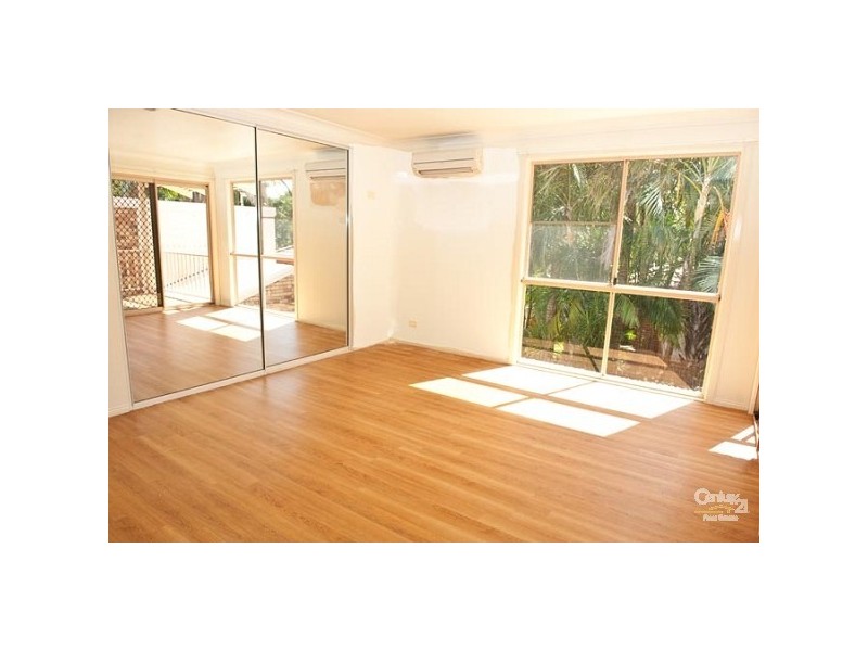 4 MOORE STREET, Mackay QLD 4740
