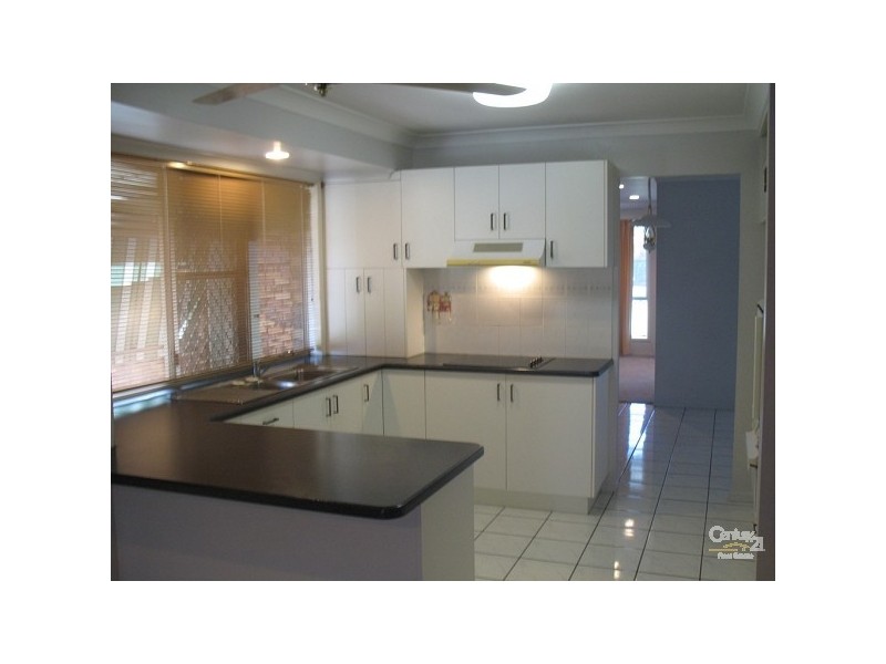 9 GROSVENOR PLACE, West Mackay QLD 4740