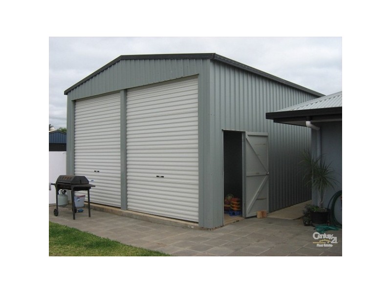 12 MACPHERSON STREET, Moranbah QLD 4744