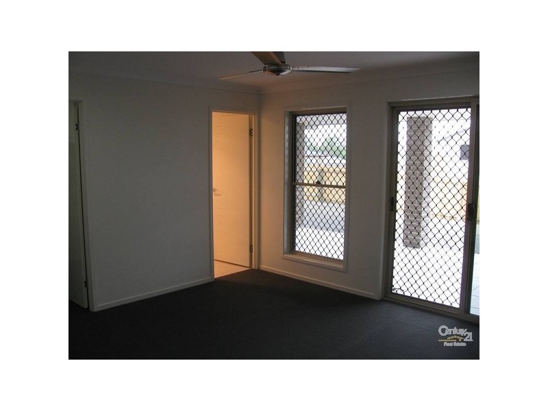 2 CRESTVIEW CRESCENT, Bucasia QLD 4750