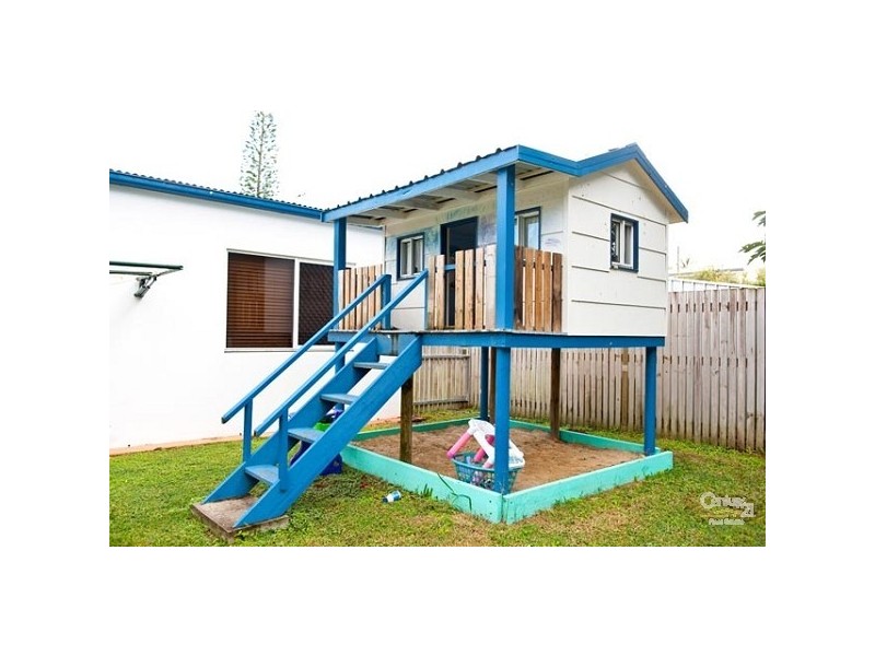 3 CURRAWONG ST, Slade Point QLD 4740
