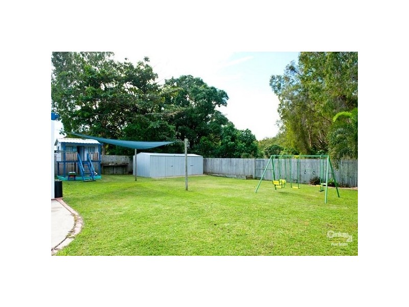 3 CURRAWONG ST, Slade Point QLD 4740
