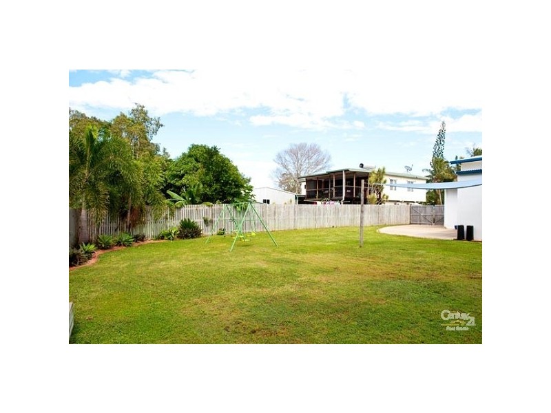 3 CURRAWONG ST, Slade Point QLD 4740