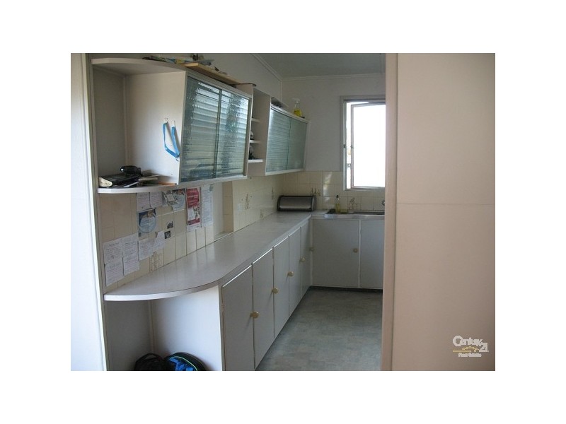 6 MAGPIE ST, Slade Point QLD 4740