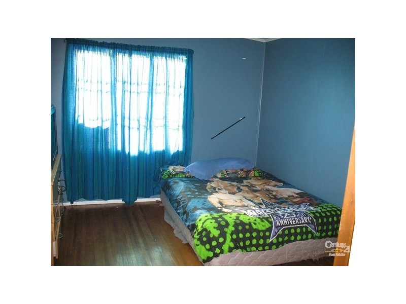 6 MAGPIE ST, Slade Point QLD 4740