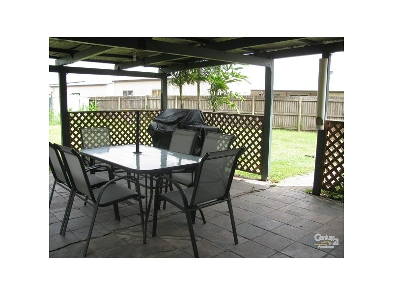 121 Anzac Avenue, Marian QLD 4753