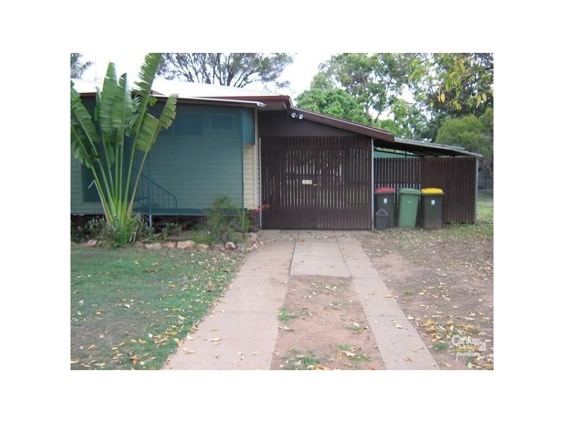 9 Chifley Ct, Moranbah QLD 4744