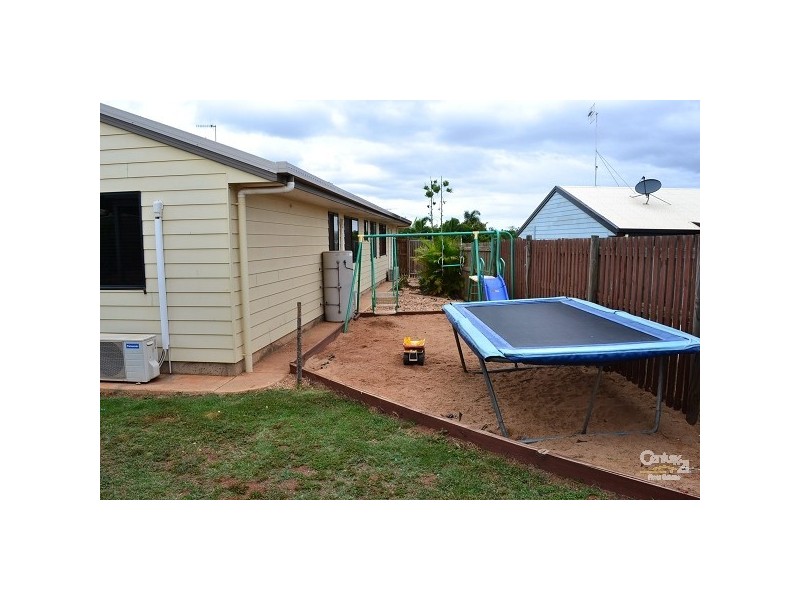 11 Savannah Drive, Moranbah QLD 4744