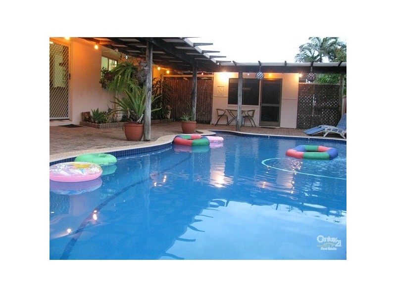 18 DOBEL CT, Mount Pleasant QLD 4740