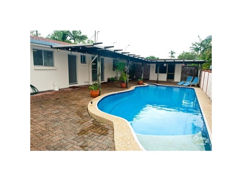 18 DOBEL CT, Mount Pleasant QLD 4740