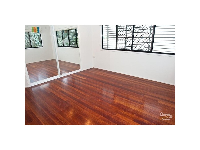 6 Maurene Court, Glenella QLD 4740