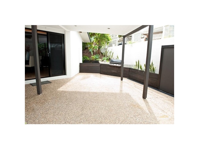 6 Maurene Court, Glenella QLD 4740