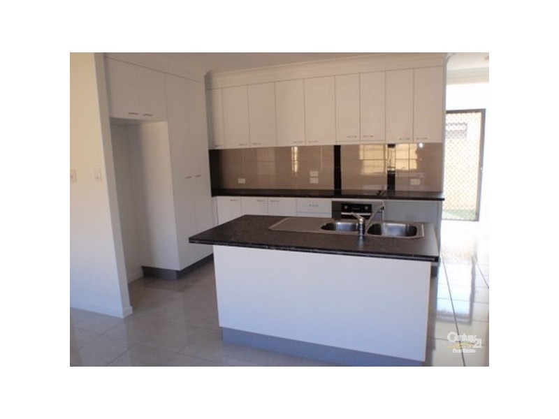 5 Helmsman Drive, Bucasia QLD 4750